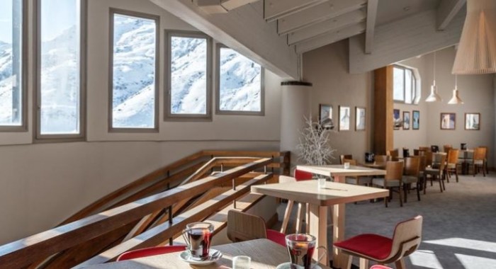 Hotel Les Bruyeres, Les Menuires ski chalet, image 7